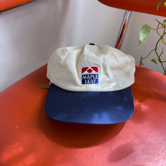 vintage MAPLE LEAF dad hat strapback cap - Picture 7 of 7
